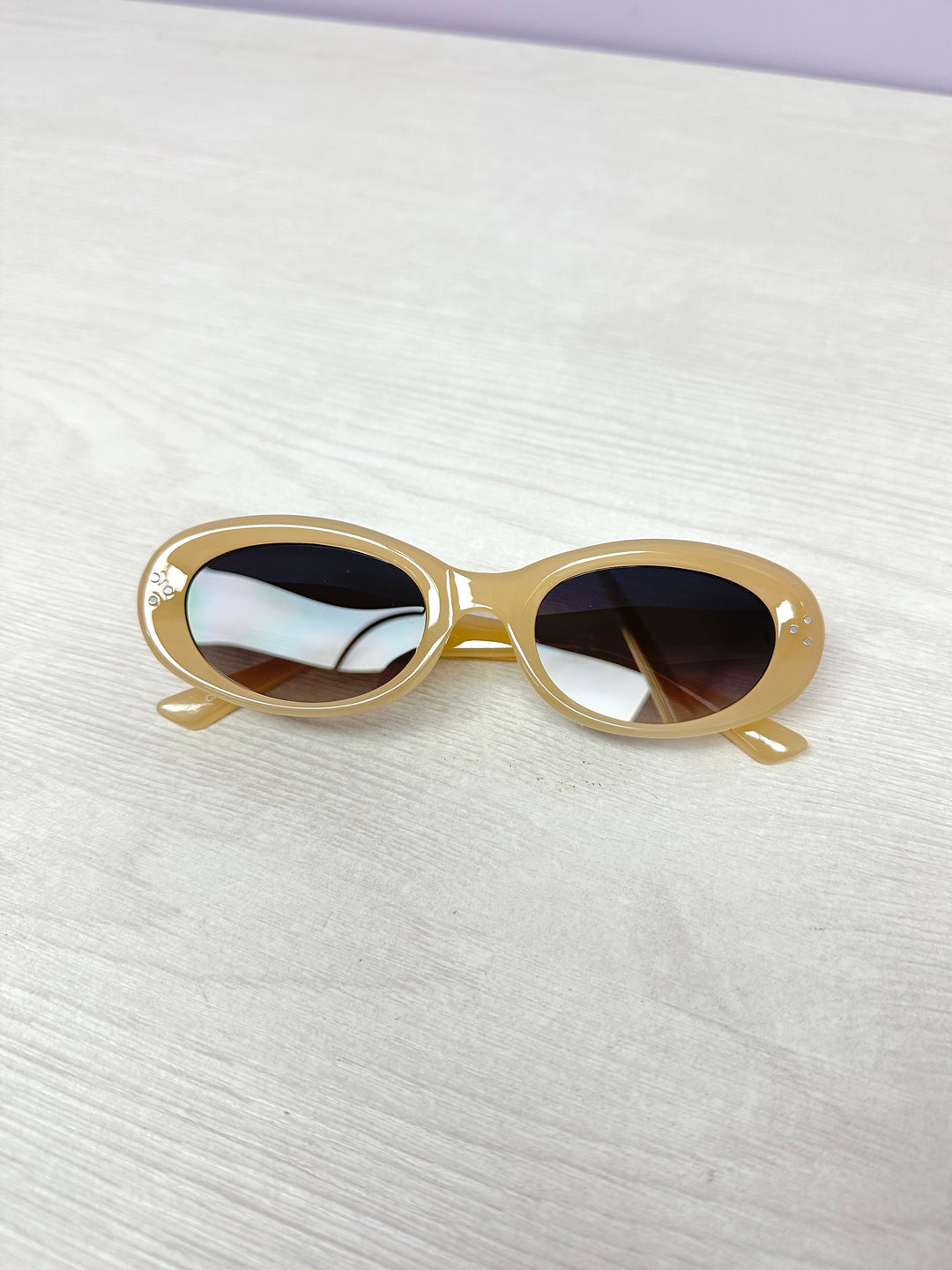 Lentes Paris Black on Beige