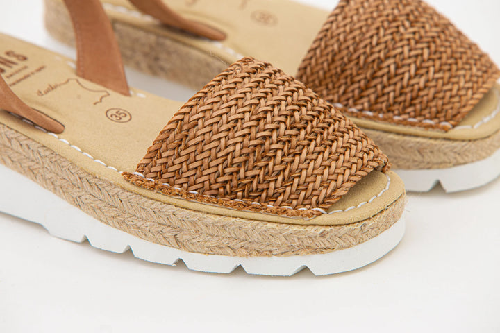 Sandalias Baviera Trenza Taupe