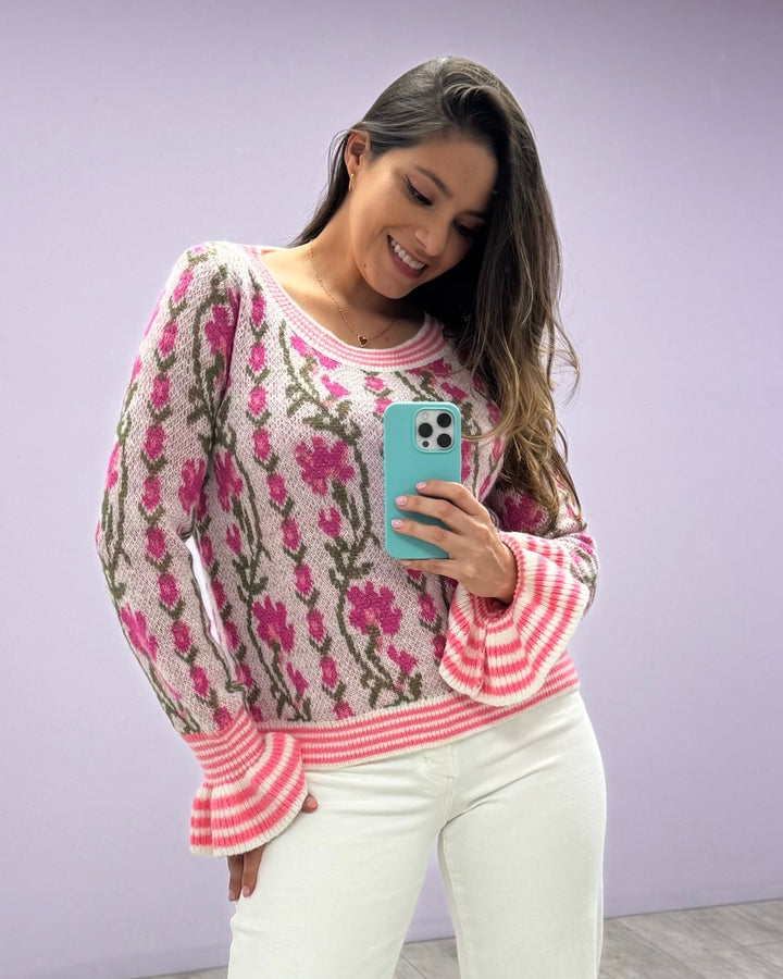 Sweater Pinky Vines
