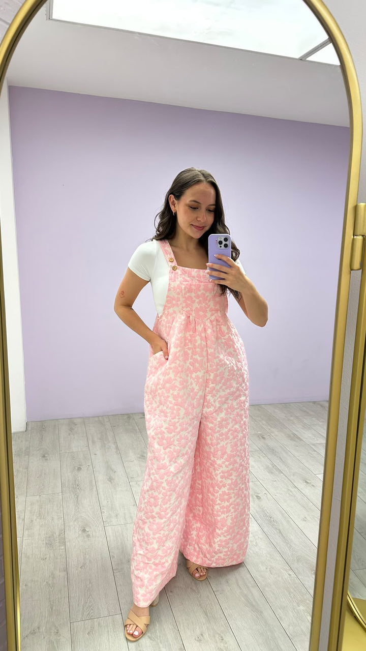 Overall Emilia Rosado